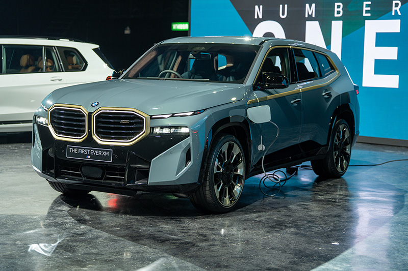 BMW XM — ภาพรถจาก HeadLight Magazine Thai launch photography